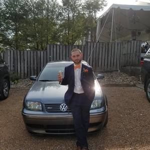 Meet your Posher, Tyler